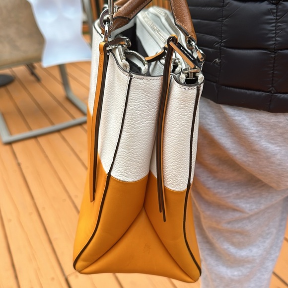 COACH BOROUGH BAG COLORBLOCK RETRO BOARSKIN LEATHER BRIGHT MANDARIN F31121 - Picture 5 of 16